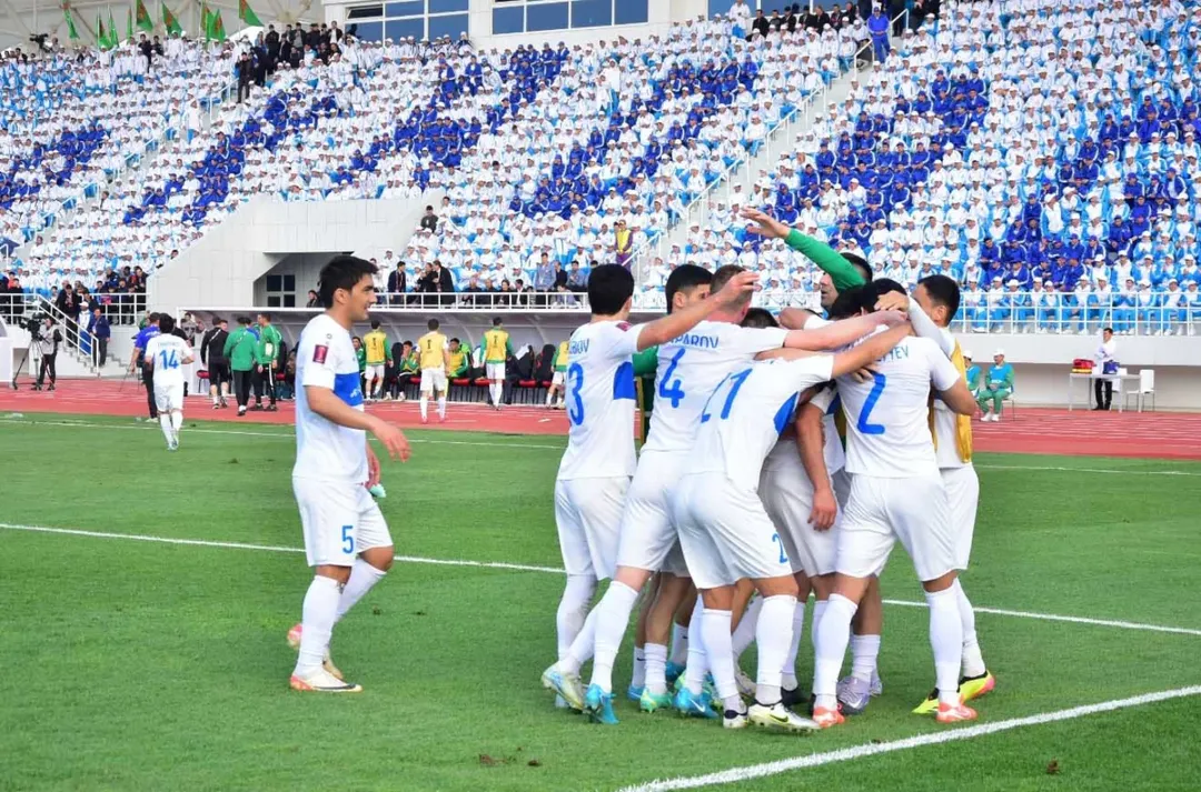 Echipa de fotbal din Turkmenistan, fondată de fostul dictator Gurbanguly Berdimuhamedow, domină categoric fotbalul intern, demonstrând o supremație greu de egalat