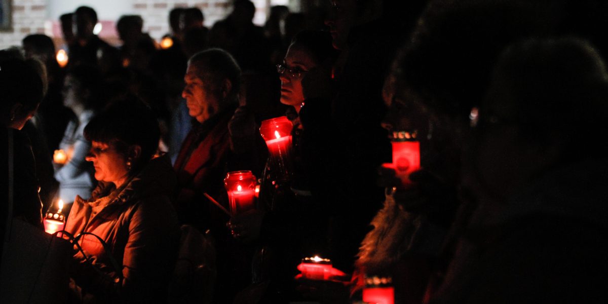 Câți români merg la slujba de Înviere? Sondaj exploziv în România!