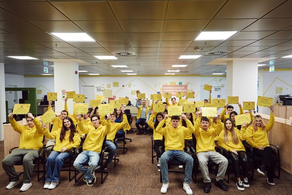 Studenții, viitori bancheri? Au triumfat la Think Tank Lab financiar!