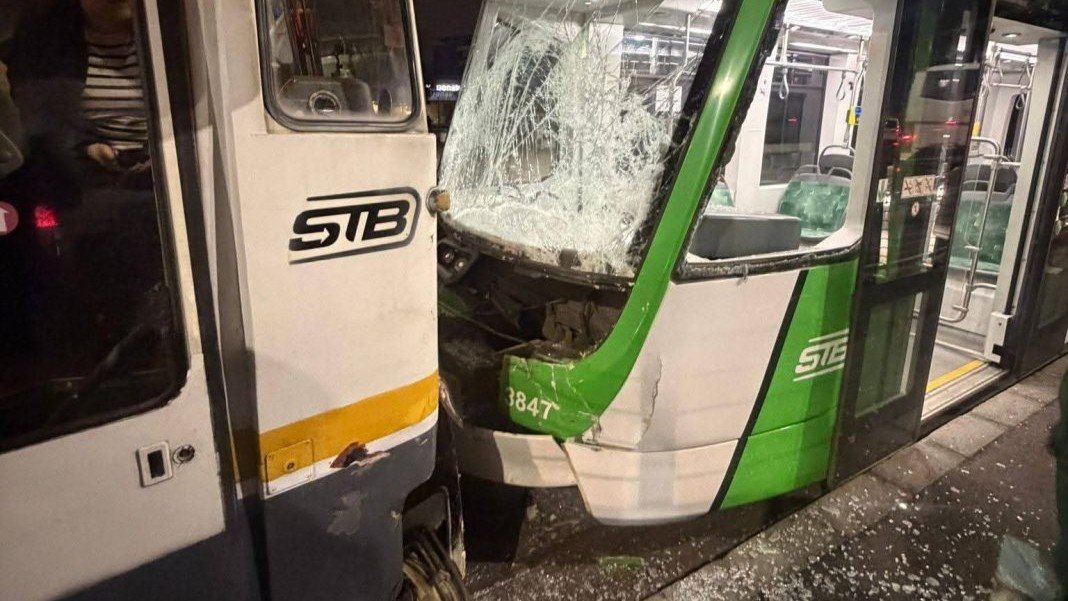 Tamponare între tramvaie pe Șoseaua Olteniței, STB verifică