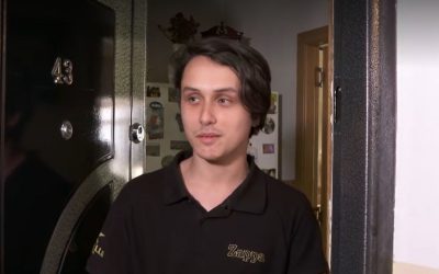 Pasionat de chimie, tânărul ajunge la arest: Ce a găsit poliția în laborator