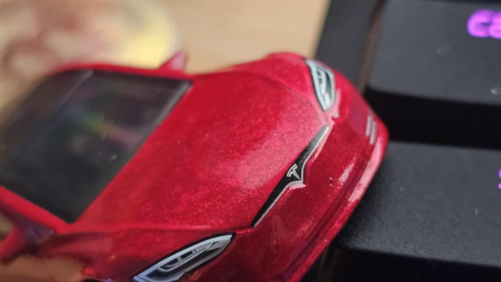 Probleme cu camera de marșarier la Tesla: Ce trebuie să știi Te confrunți cu dificultăți la utilizarea camerei de marșarier a automobilului Telsa? Imaginile întârzie, se blochează sau, pur și simplu, nu apar? Nu ești singurul