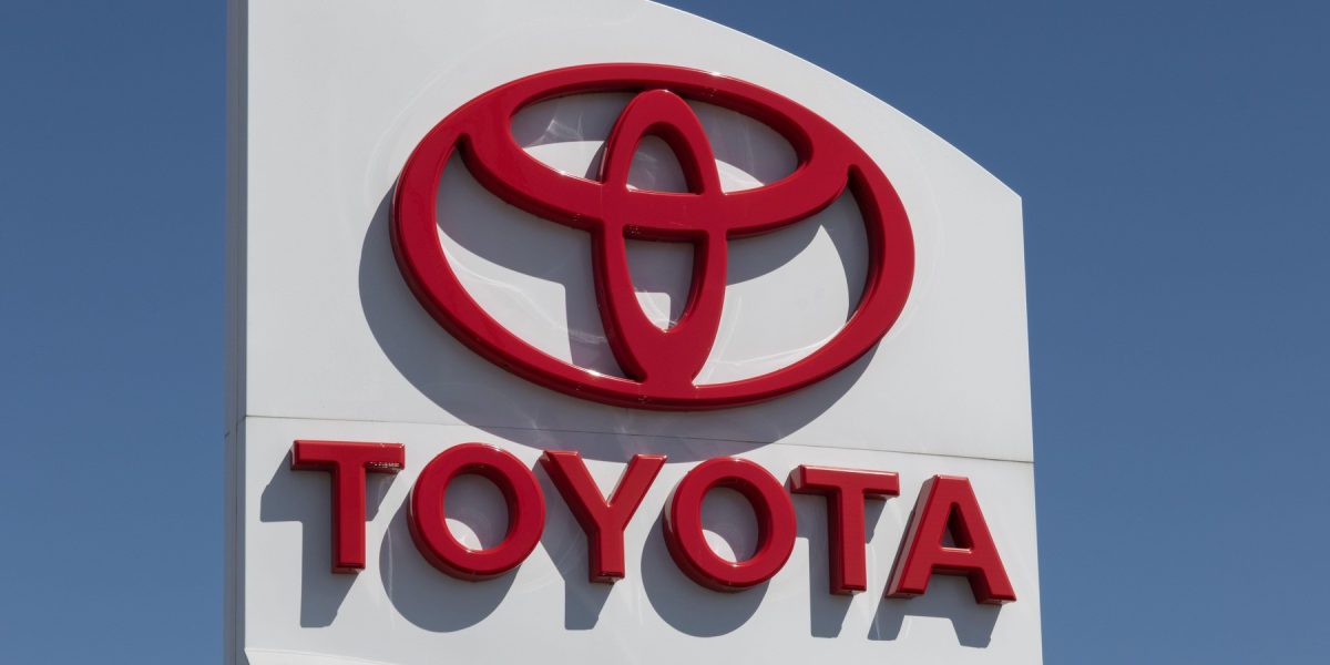 Toyota-Corolla-Cross-Hybrid.jpg - JurnalUrban