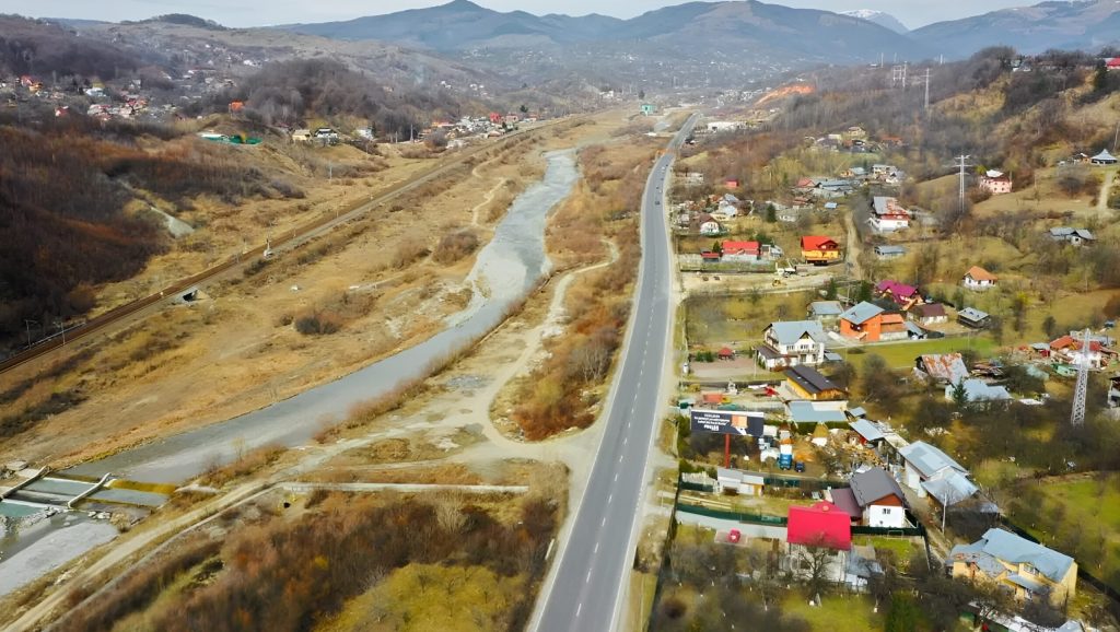 De la Promisiuni la Eșecuri: Deceniile de Blocaje au Zguduit România