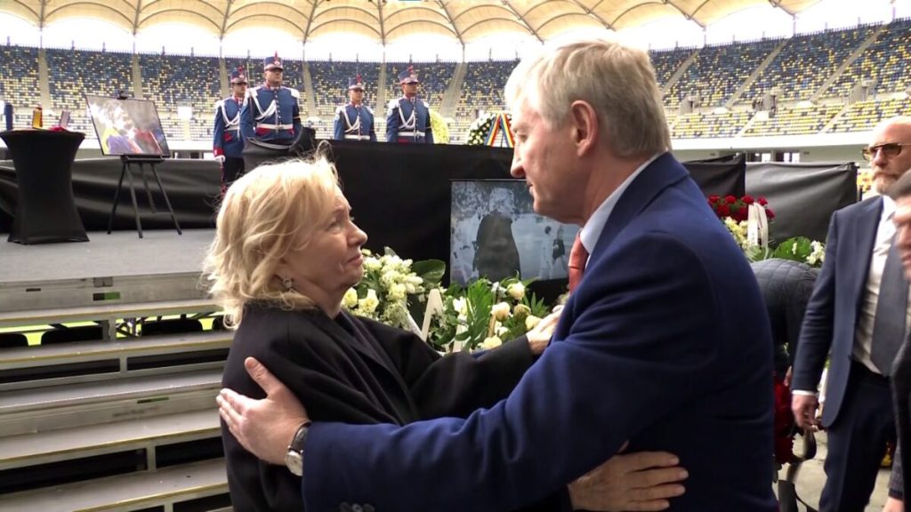 Rinat Ahmetov, magnatul ucrainean și patronul clubului Șahtior Donețk, a sosit la București pentru a aduce un ultim omagiu legendarului antrenor Mircea Lucescu