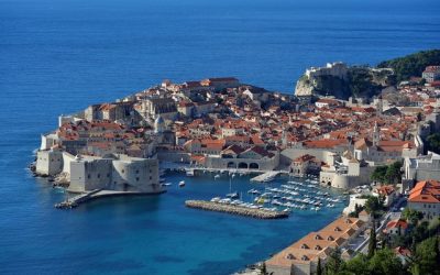 Compania aeriană introduce zboruri directe către Dubrovnik din București Compania aeriană Wizz Air va lansa începând cu 1 iulie zboruri directe din București către Dubrovnik, Croația