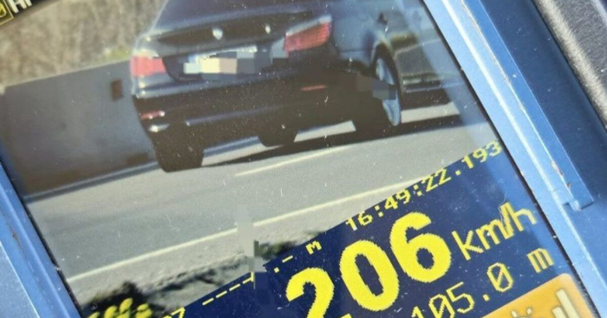 Șofer vitezoman, prins cu 206 km/h pe DN: „Crede că e pistă”, zice Poliția