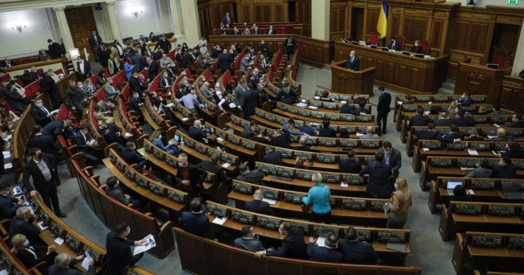 Ucraina relaxează avertismentul pentru Ungaria după victoria lui Peter Magyar