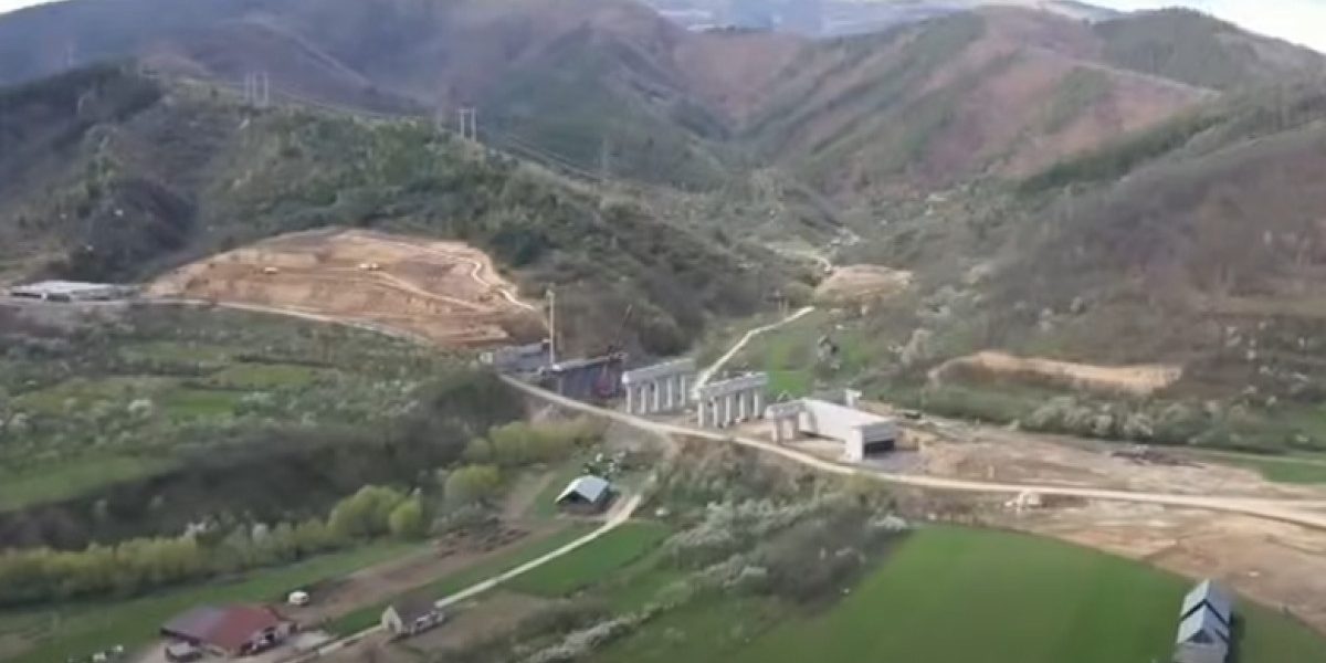 Au început săpăturile: Un nou tunel pe A1 Sibiu-Pitești prinde viață