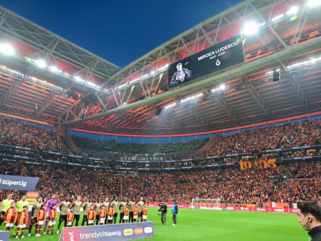 Galatasaray, spectacol emoționant pentru Mircea Lucescu la Istanbul!