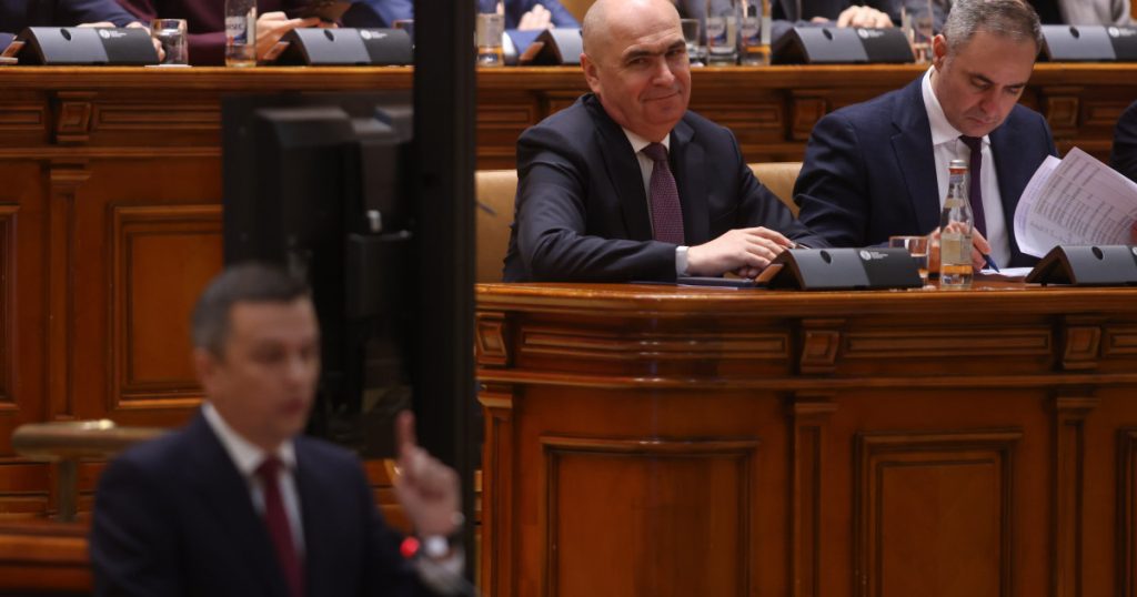 Bolojan, sfidător: „Când te înjură liberalii, e o binecuvântare”. NU demisionează