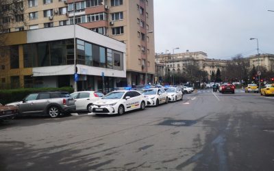 Poliția, la Sălii Palatului: Verifică parcările ilegale și locuri „rezervate”