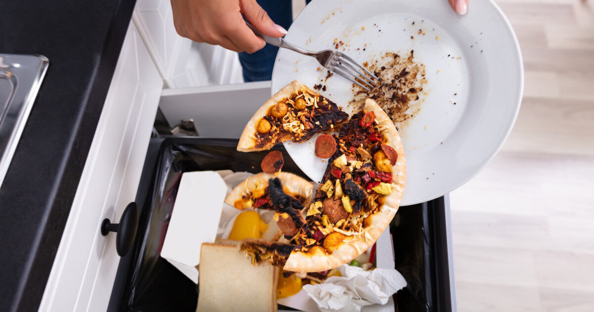 România, groapa de gunoi a alimentelor: 3,4 milioane tone risipite anual