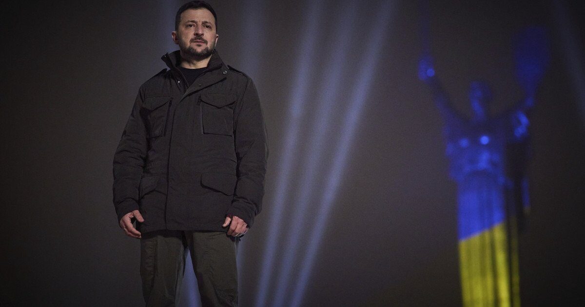 Zelenski: Trupele ucrainene captează poziții inamice cu roboți terestri și drone