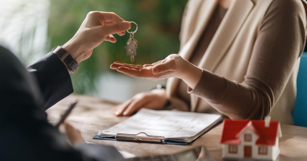 Prețurile locuințelor explodează în România: Cum stă Europa