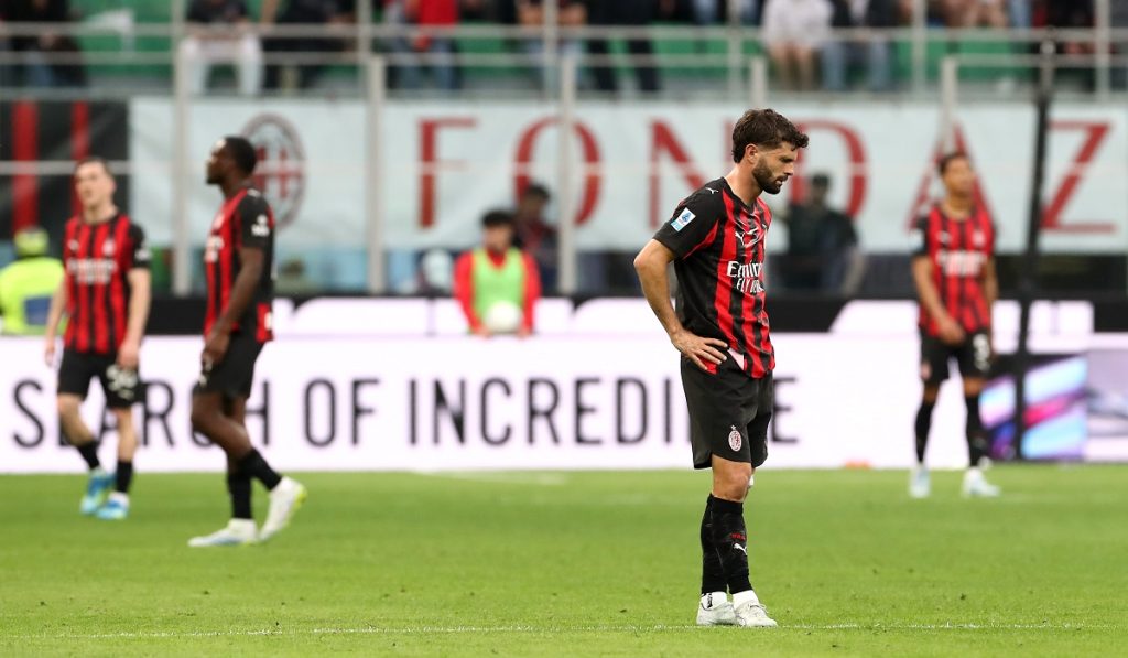 Milan, umilită pe San Siro: Udinese, victorie categorică. Chivu, la un pas de titlu