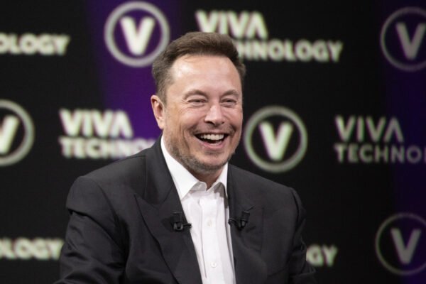 SpaceX cere listarea la bursă: Elon Musk, aproape trilionar