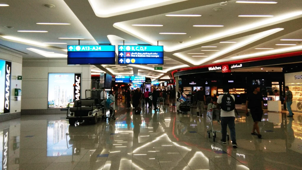 Haos pe aeroporturi: Noi REGULI în Europa. Grecia, decizie SURPRIZĂ