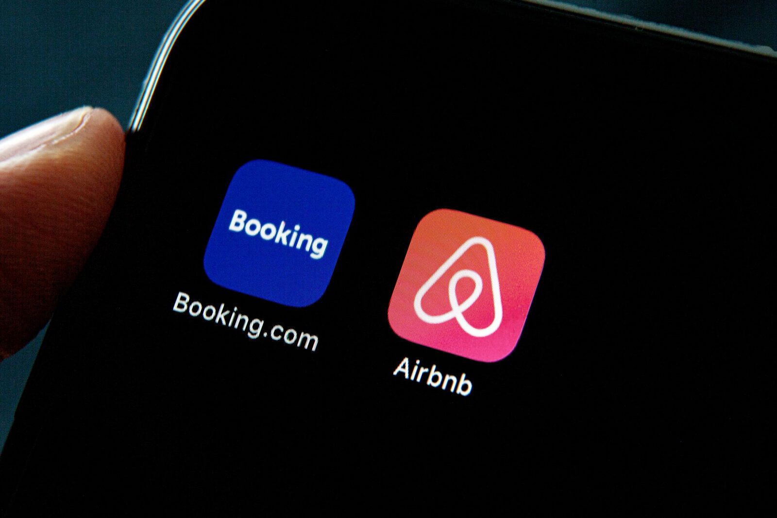ANAF lovește în Airbnb: Zeci de mii de români, cu venituri nedeclarate, într-un județ