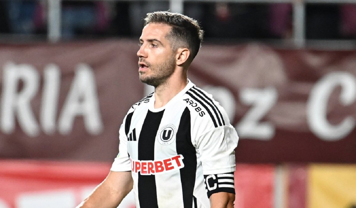 CHIPCIU, AFECTAT DE PLECAREA LUI LUCE, A REACȚIONAT DUPĂ VICTORIA CU RAPID Alex Chipciu, veteranul de 36 de ani al echipei CFR Cluj, a recunoscut că a fost puternic afectat de plecarea lui Mircea Lucescu de la conducerea tehnică a echipei naționale de fotbal a României
