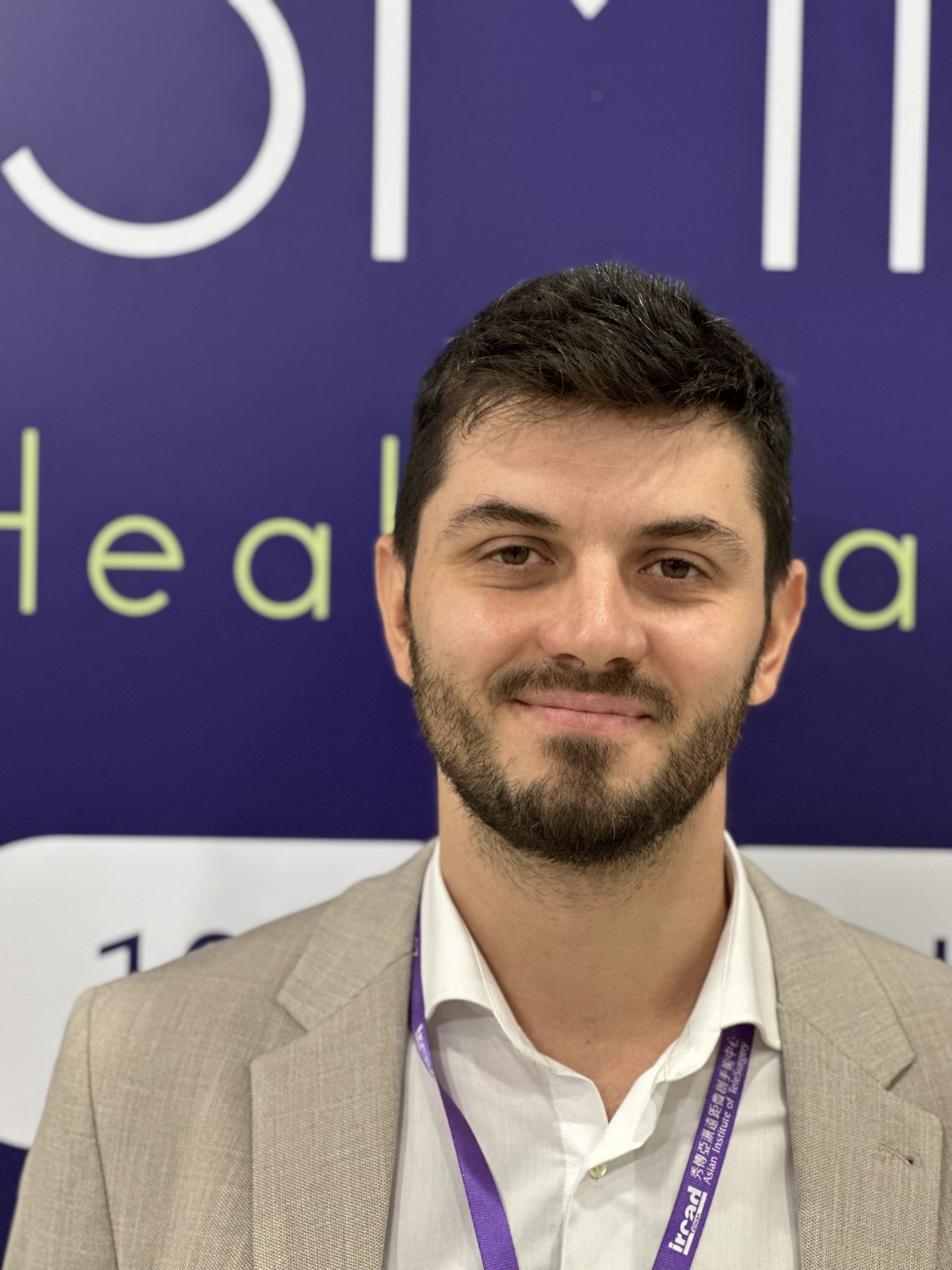 Antreprenorul ALEX NEGOIȚĂ-TIU, fondatorul BENOLI TECH, a subliniat importanța investiției în educație, afirmând că programul EMBA a reprezentat o decizie strategică pentru dezvoltarea pe termen lung a afacerii
