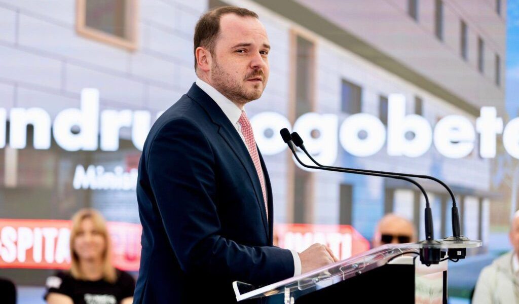 Rezidenții, obligați la gardă și plătiți. Rogobete: „Nu suntem umplutură!”