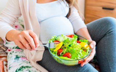 Ce mănâncă și ce evită gravidă? Ghidul nutriției pentru viitori părinți!