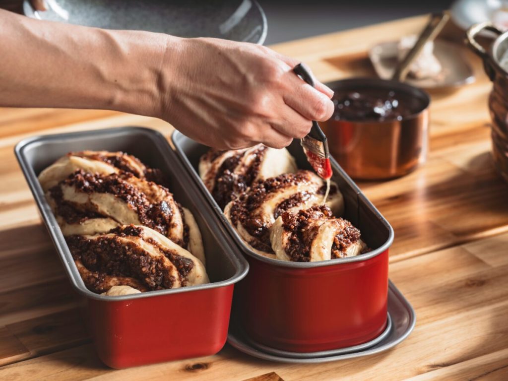 Cozonac ca la bunica: Rețeta cu aluat opărit, secretul unui deliciu pufos