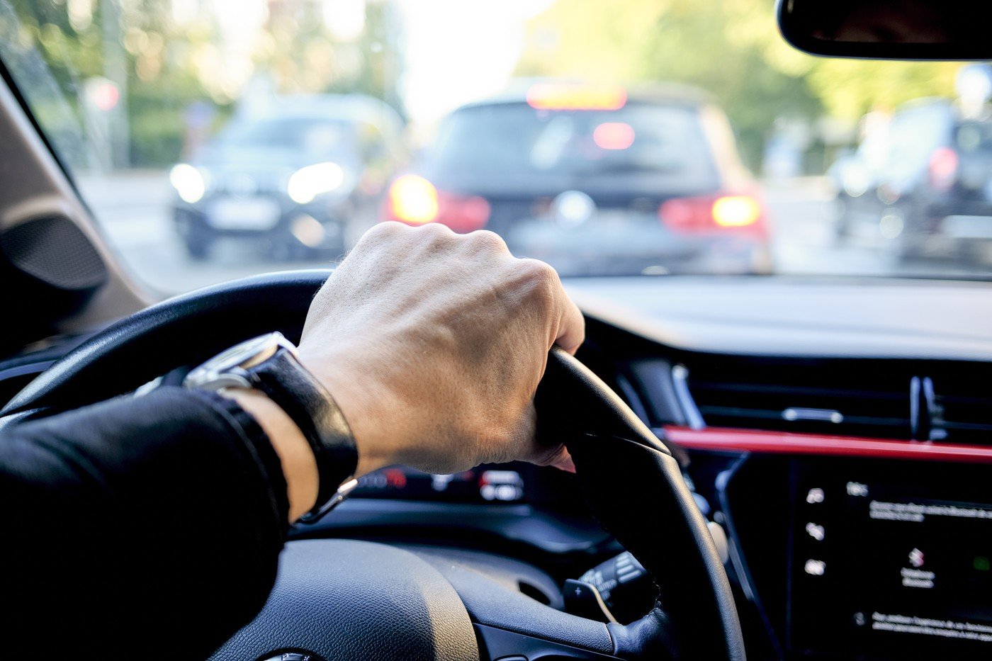 Amenzi pentru lipsa actelor în format fizic, pe cale de dispariție? Un nou proiect legislativ vizează simplificarea controlului rutier București – Șoferii ar putea scăpa de amenzile pentru lipsa documentelor auto în format fizic, dacă un nou proiect legislativ va fi aprobat