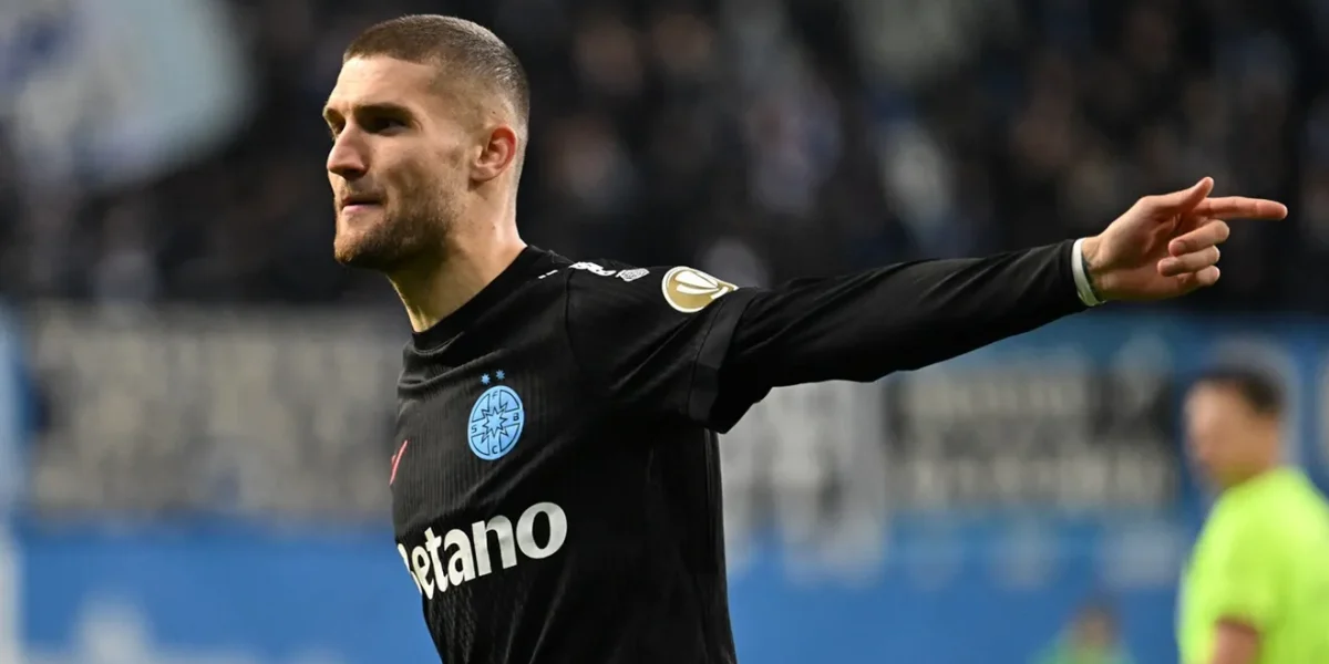 Bîrligea, lovit crunt! Schalke oferă 8 milioane, dar o accidentare amână transferul