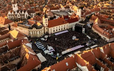 Festival: Spectatorii primesc banii pe bilete și apoi intră gratis