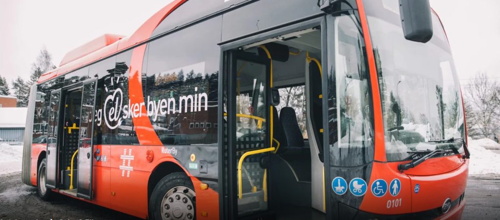 Puștiul din Norvegia a furat autobuzul și a ajuns în Suedia!