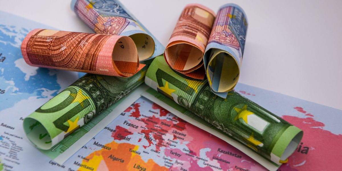 Buget record UE: 2 trilioane euro. Mureșan: Pentru un euro, România primește 3