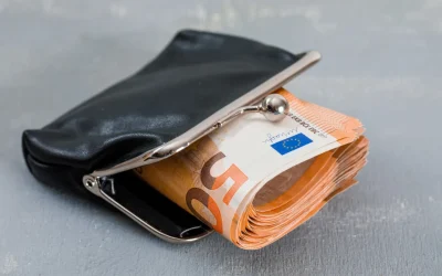 Străini, prinși pe autostradă după jaful de 60.000 lei: Polițiștii, intervenție-fulger