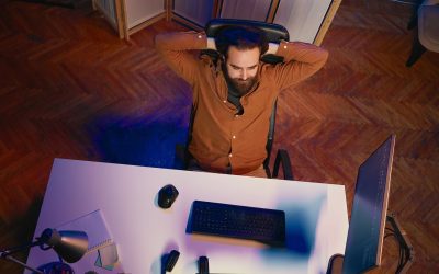 Bărbații inteligenți, mai liberali: Ce arată un studiu recent despre Donald Trump