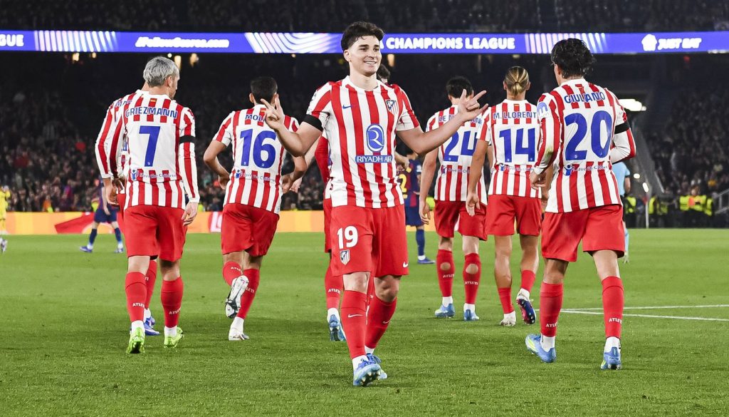 BARCELONA, ÎNVINSĂ DE ATLETICO MADRID ÎN PRIMUL MECI DIN SFERTURILE LIGII FC Barcelona a suferit o înfrângere surprinzătoare pe teren propriu în turul sferturilor de finală ale Ligii Campionilor, sezonul 2025/2026