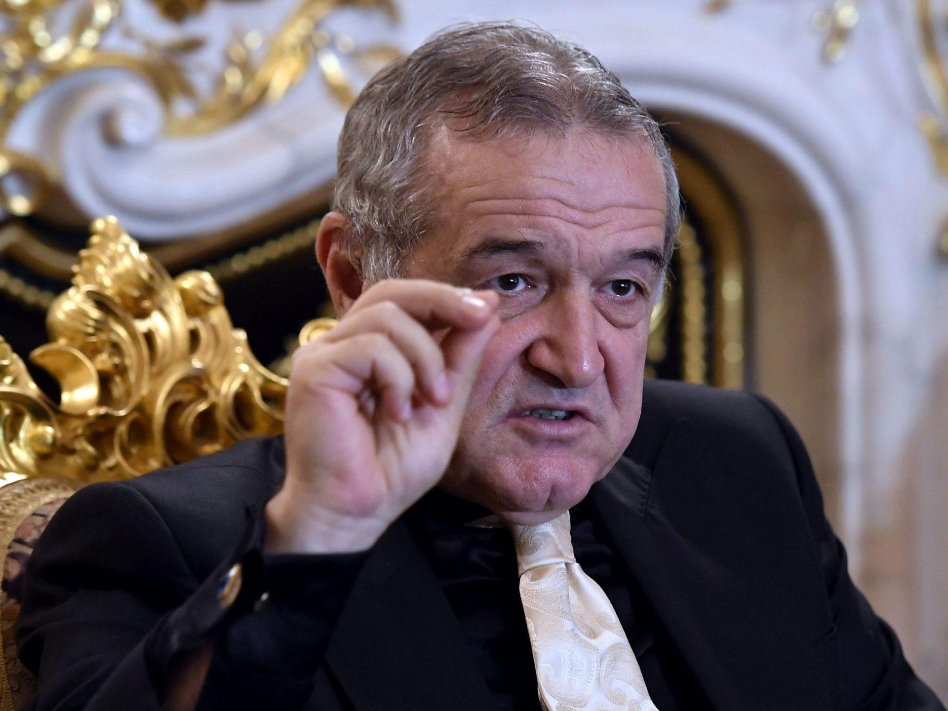 Becali, sfaturi spirituale pentru Lucescu jr. După moartea tatălui său, Mircea
