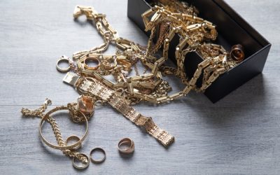 BIJUTERII de 250.000 de euro, dispărute de la DIICOT Galați: Proprietara voia să scape de datorii