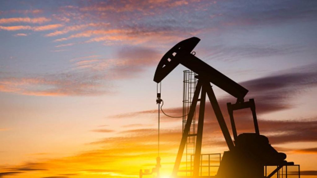 Ivan, ministru: Nu există probleme cu benzina. Avem rezerve nefolosite în România