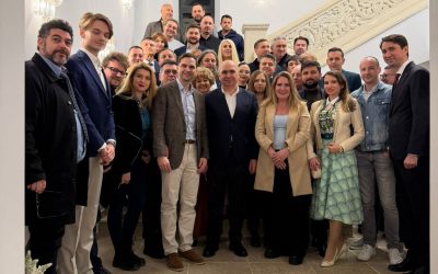 Donald Trump, vizită-surpriză la București: Ce a discutat cu oficialii