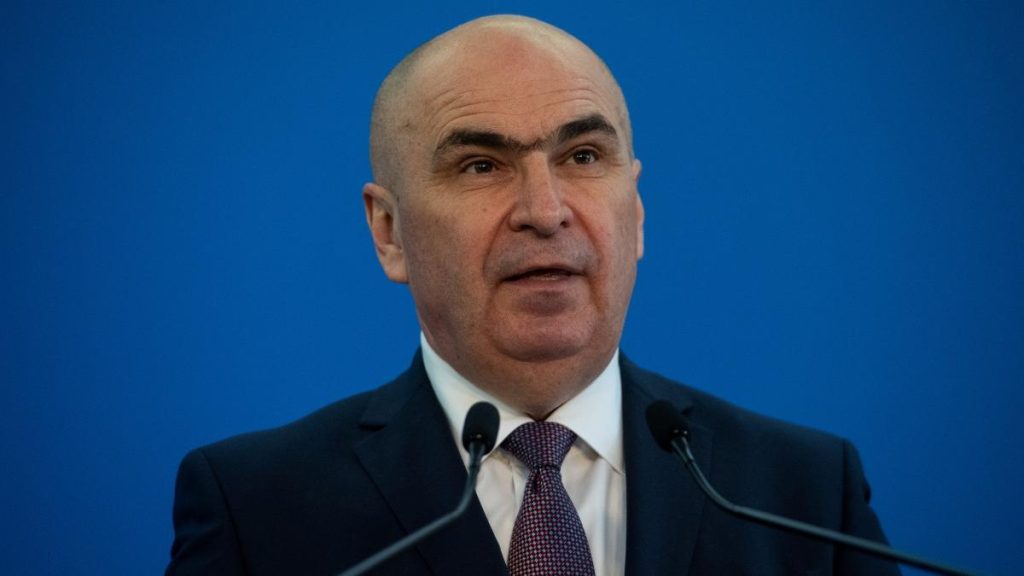 Bolojan rămâne premier: Mulțumiri pe rețelele sociale pentru susținători