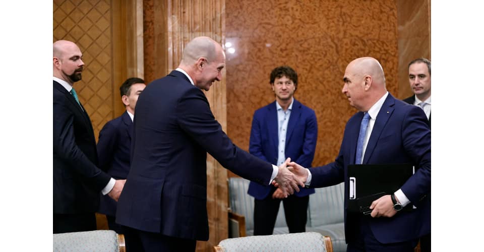 România riscă recesiune în 2026 și creșterea inflației din cauza prețului petrolului, potrivit unui raport al S&P Global Ratings România se confruntă cu riscul unei recesiuni în anul 2026, concomitent cu o posibilă creștere a inflației și a deficitului bugetar