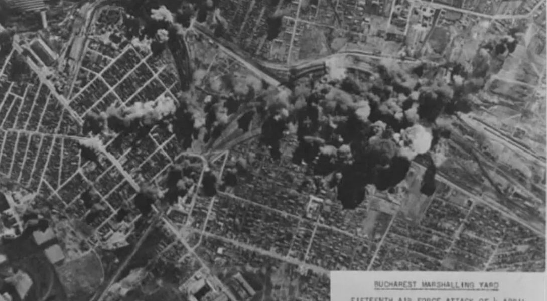 bucuresti-bombardament-gara-de-nord.jpg - JurnalUrban