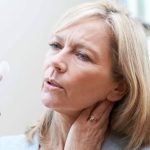 Când dă buzna menopauza: Vârsta, semnele ignorate de multe femei din România