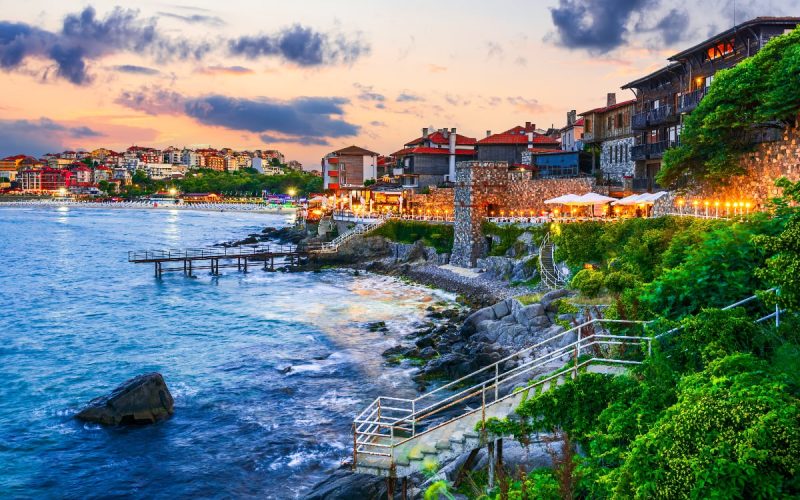 Peste 25.000 de oameni au fugit din țară, cifrele arată un exod masiv