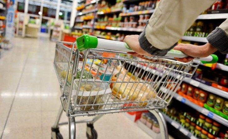 Capcana lui 9: Cum te manipulează magazinele să cheltui mai mult