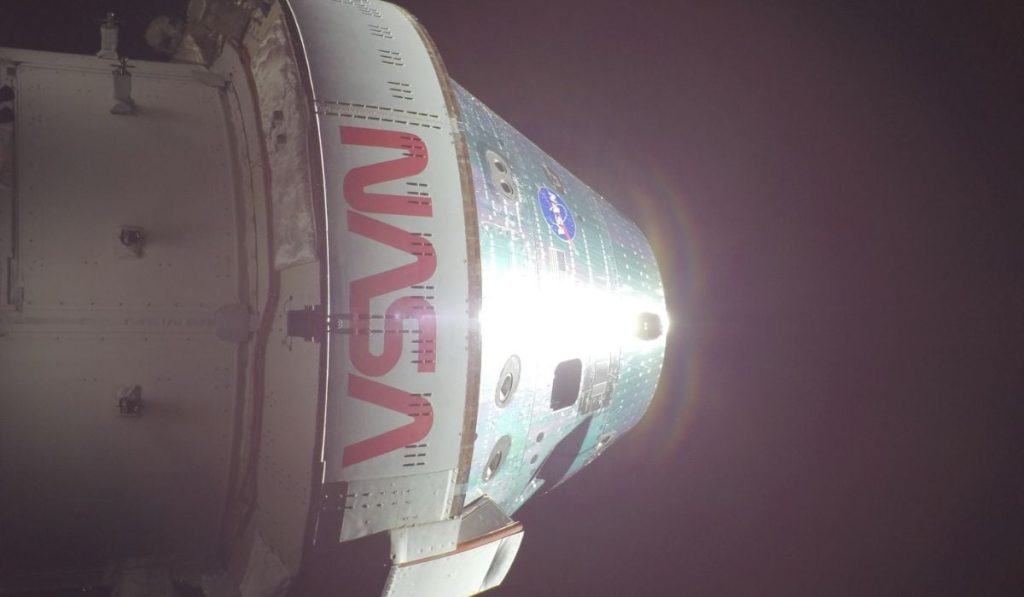 Orion a revenit pe Pământ: Când și unde poți vedea amerizarea astronauților