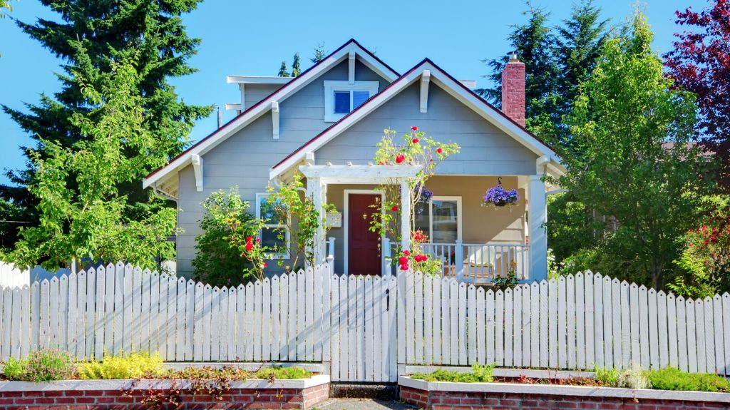 Atenție, români cu case: Demolare obligatorie, dacă nu respectați legea