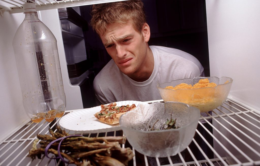 Resturile alimentare din frigider: pericole ascunse și reguli simple pentru a le evita Pizza, pui sau orez – sunt doar câteva dintre alimentele care pot deveni surse de probleme dacă sunt păstrate incorect