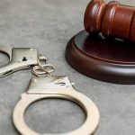 Nouă bărbați și o femeie din România, lovitură de 160.000€ în Austria